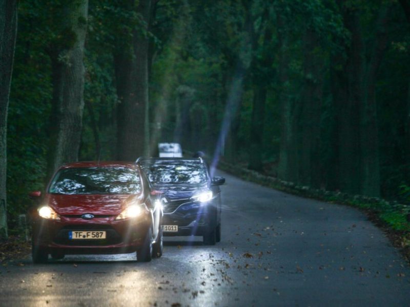 Am letzten Oktober-Wochenende findet ein Ereignis in Berlin und ganz Deutschland statt, dass für Autofahrer Konsequenzen hat. Auch wenn man das zunächst nicht denken würde.
