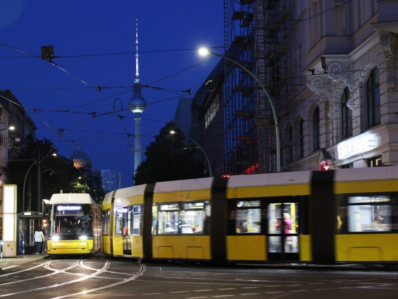 Eine Tram der BVG in Berlin