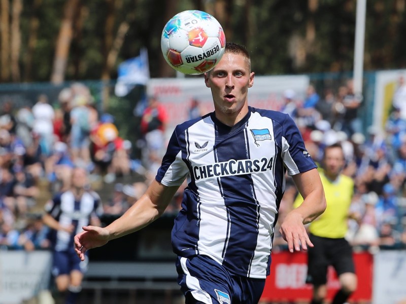 Palkó Dardai im Trikot von Hertha BSC.
