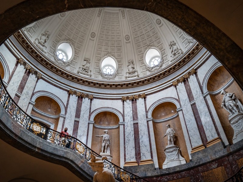 Blick in die Kuppel des Bode-Museums in Berlin.